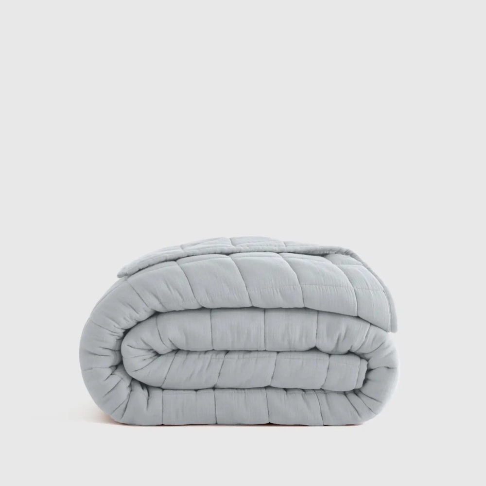 Quince Organic Airy Gauze Dream Quilt in Mist Size Queen 530